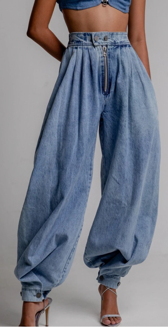 High-waisted Barrel Jeans